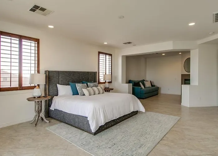 Holiday home Litchfield Estate With Resort-like Backyard Oasis *